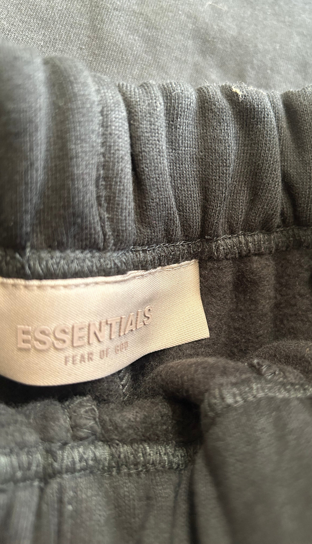 Ensemble Essentials Noir — Taille S