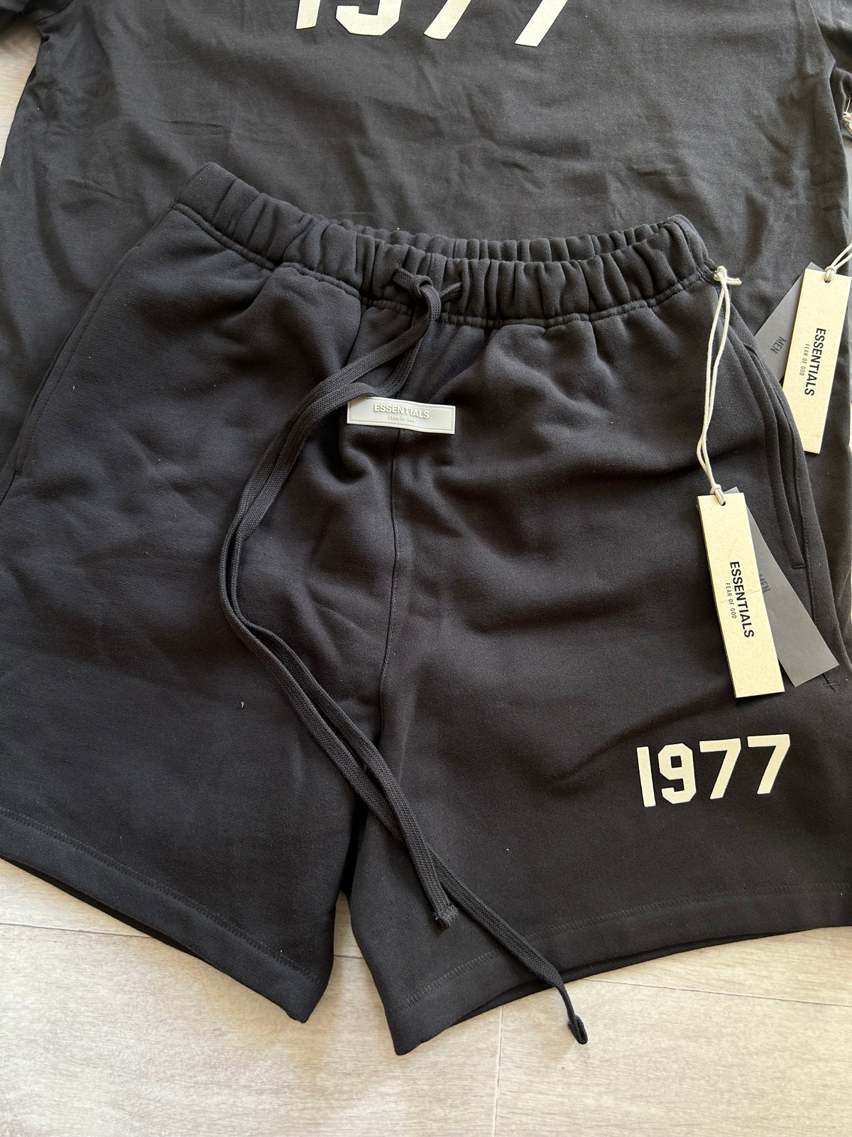 Ensemble Essentials Gris Foncé — Taille S